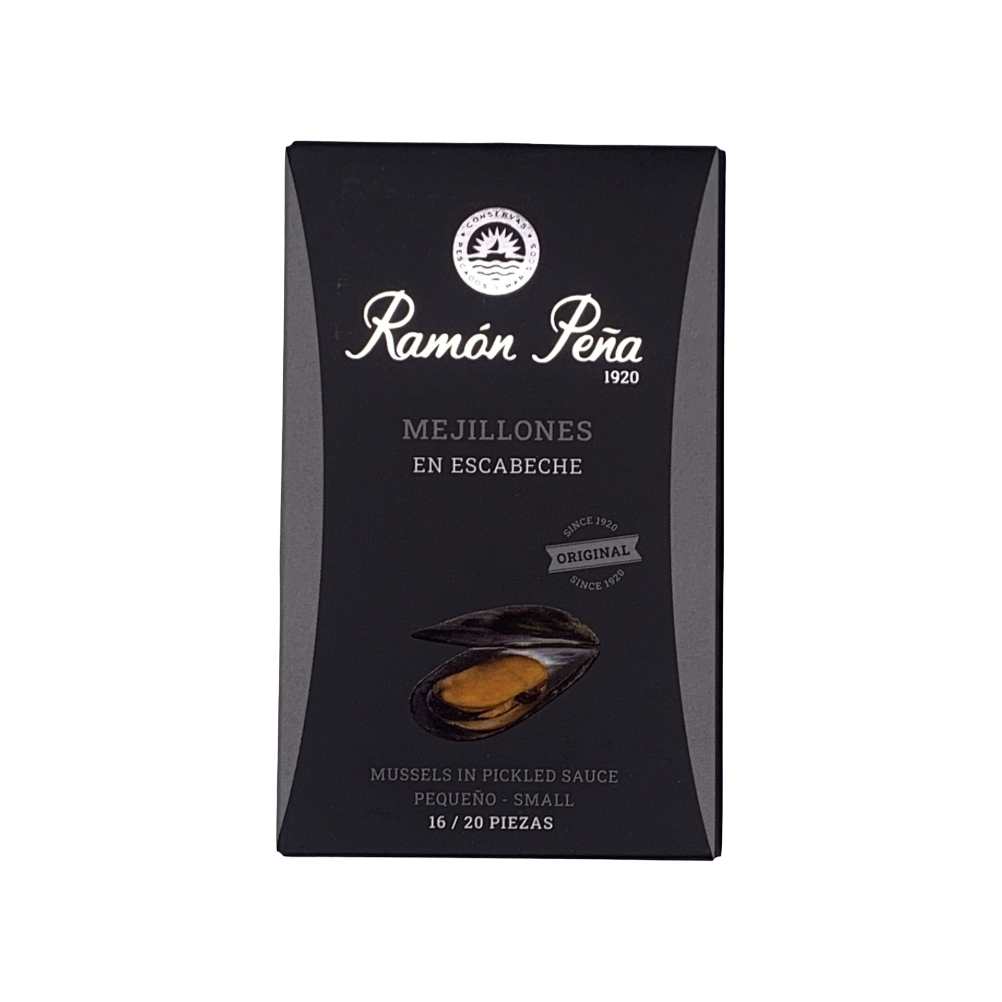 Black packaging of Ramón Peña mussels in pickled sauce